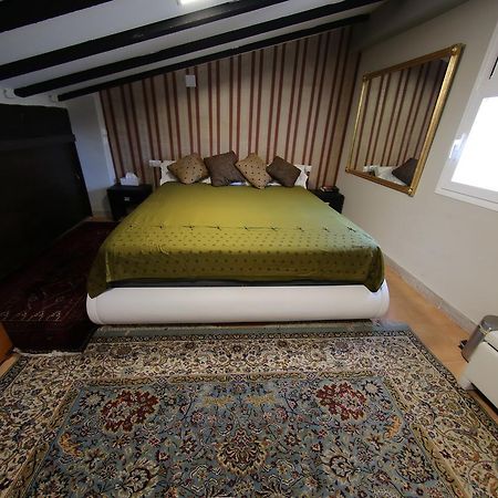 Hostal Santa Teresaレウス エクステリア 写真