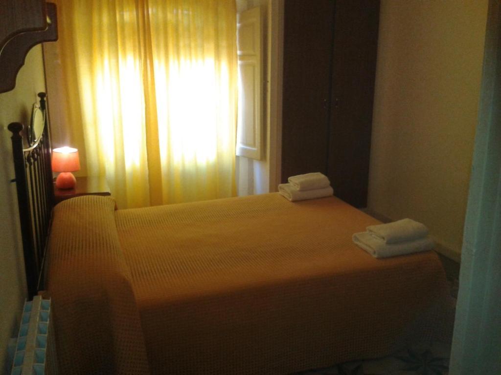 Hostal Santa Teresaレウス エクステリア 写真