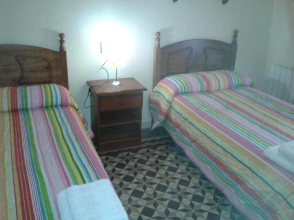 Hostal Santa Teresaレウス エクステリア 写真