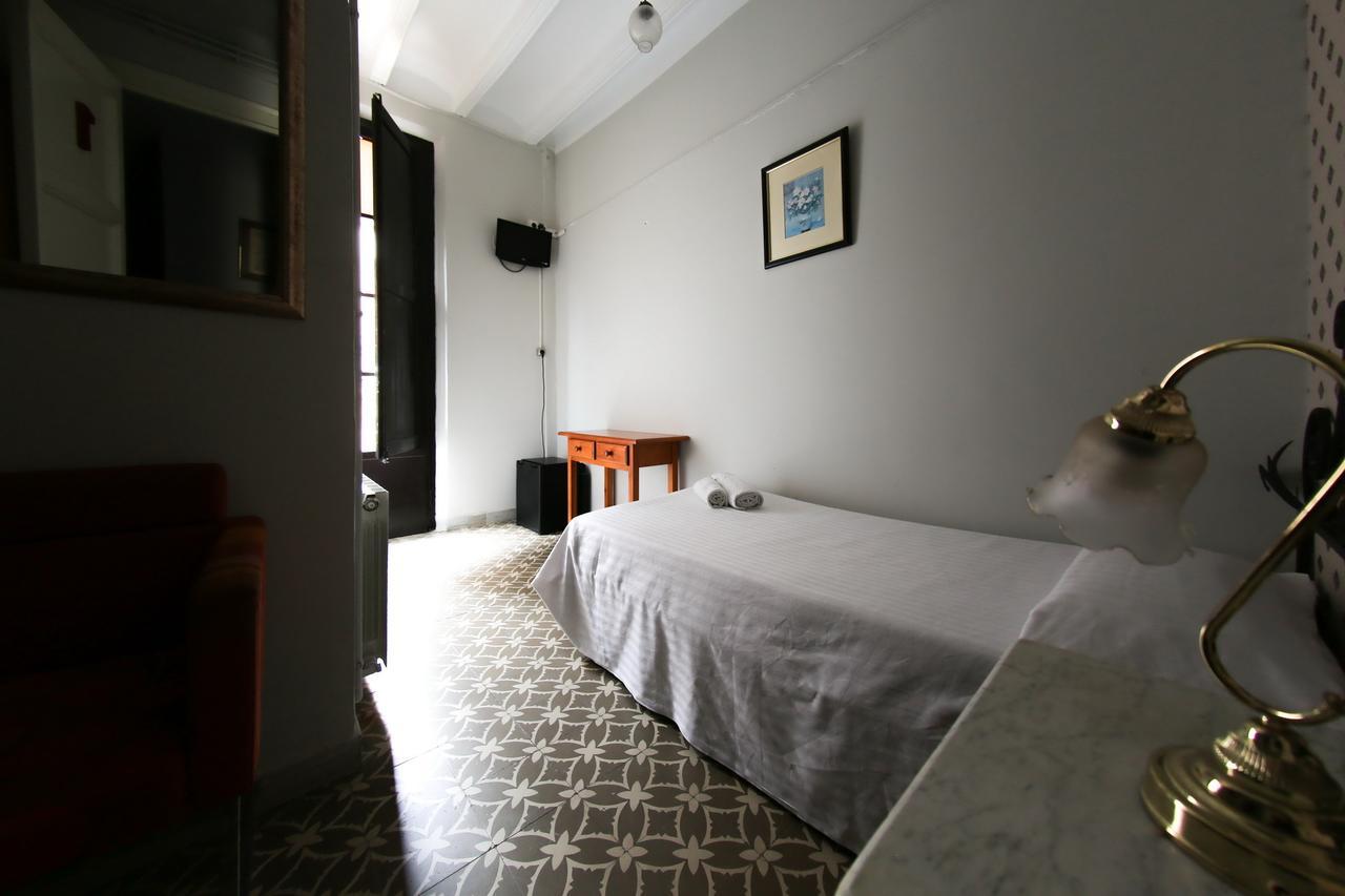 Hostal Santa Teresaレウス エクステリア 写真